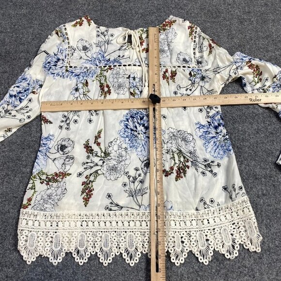 Maeve Top S  White Floral Crochet Hem Peasant Boho - Picture 5 of 9